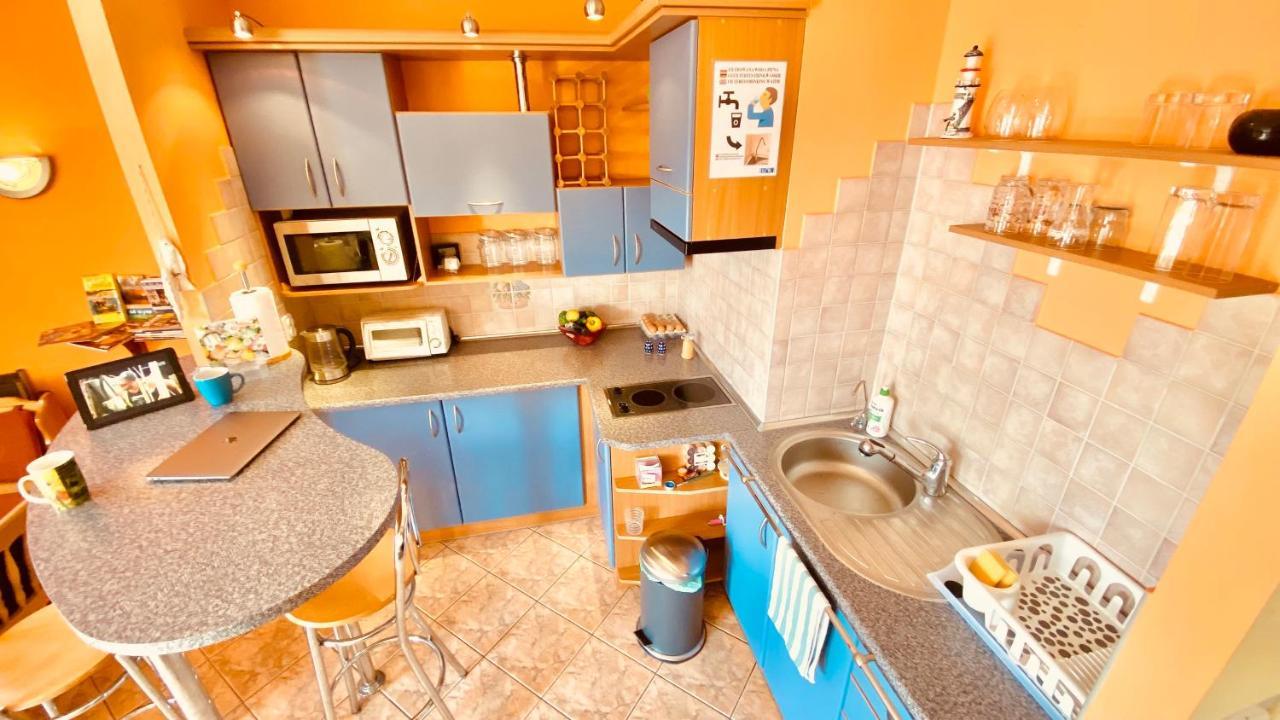 Sonnige Maisonette-Wohnung Mit Blick Auf Die Bucht Dziwnów Esterno foto